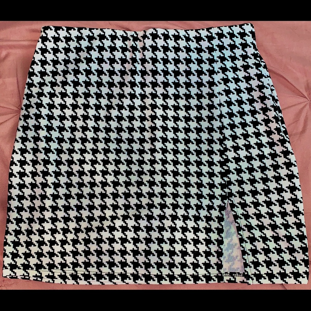 Black & White Detailed Skirt